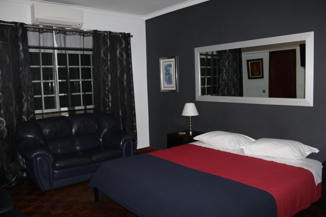 Hostel Casa Lucas Charneca  Extérieur photo