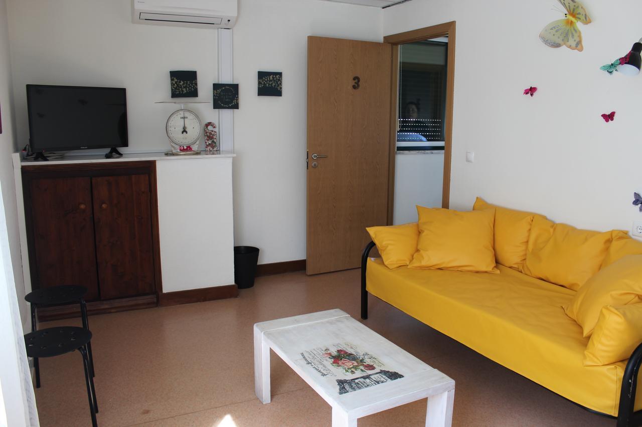 Hostel Casa Lucas Charneca  Extérieur photo