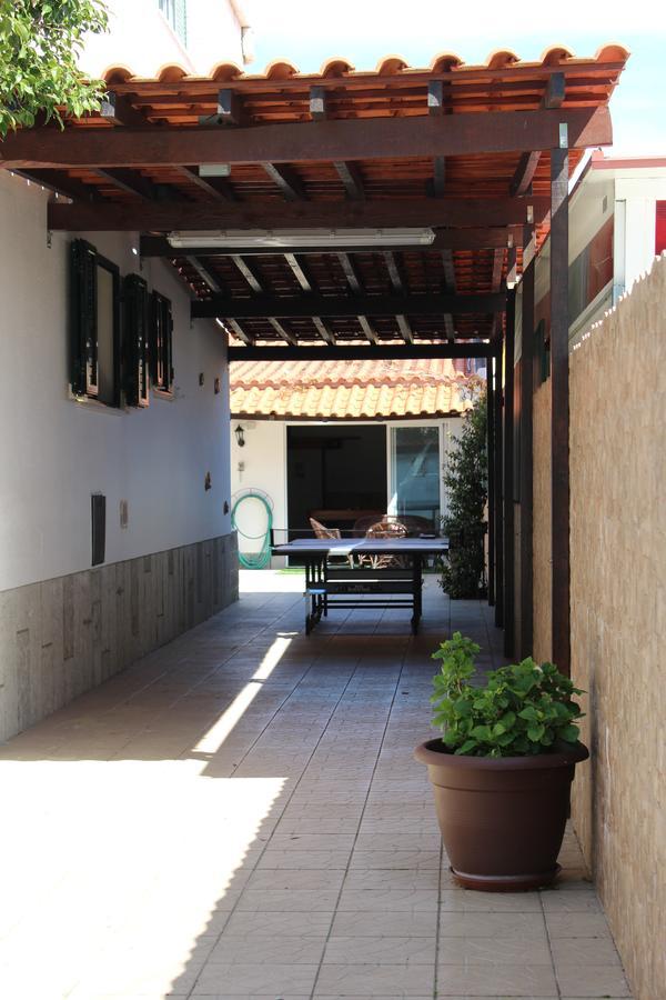 Hostel Casa Lucas Charneca  Extérieur photo