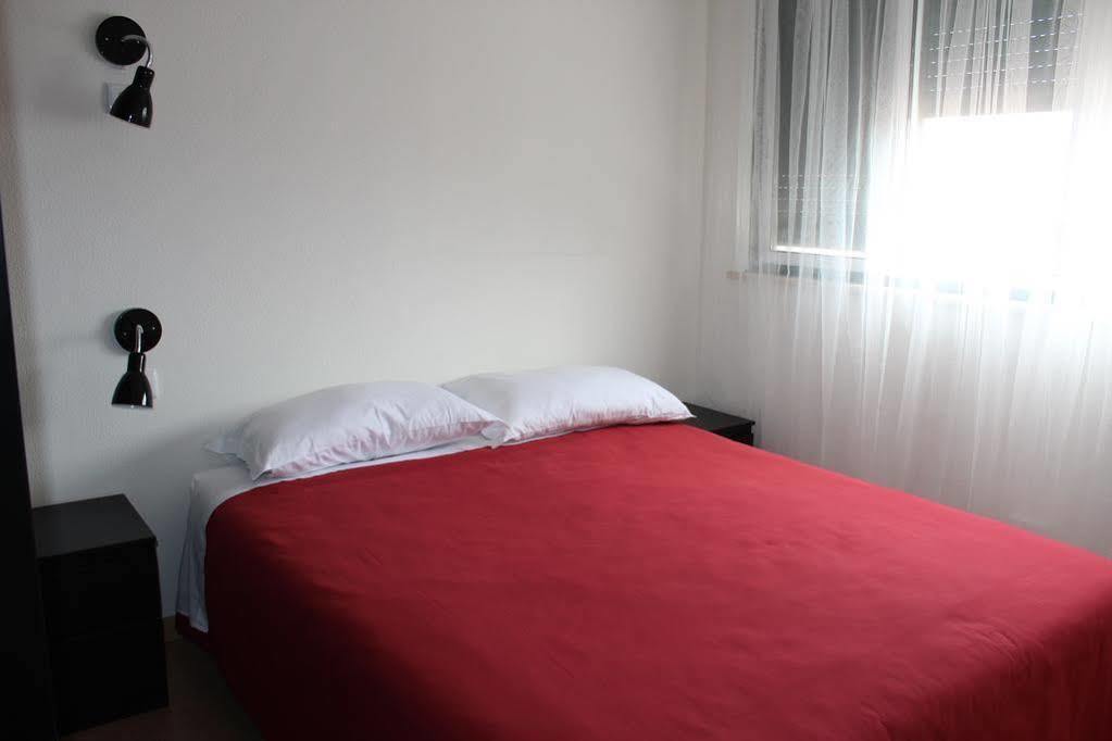 Hostel Casa Lucas Charneca  Extérieur photo